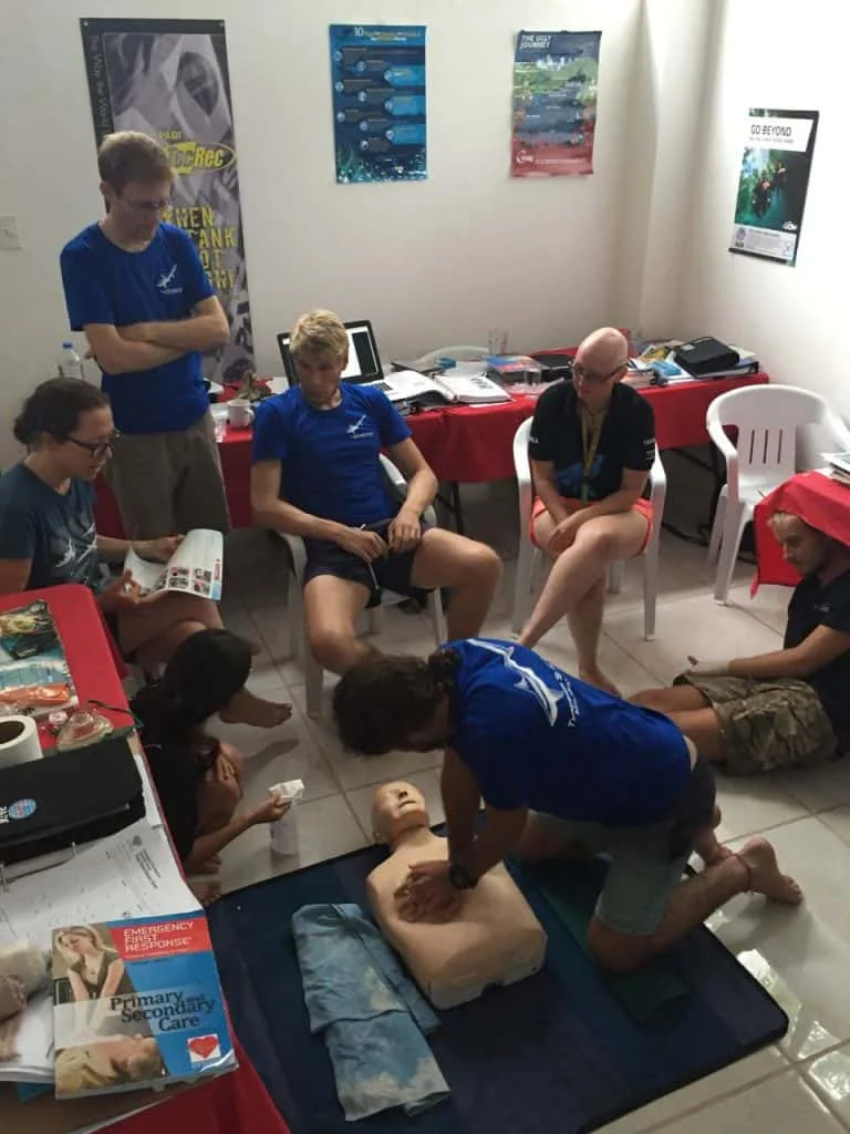 EFR Instructor Course Malapascua Island