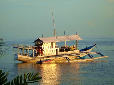 Moalboal Bohol Dive Safari - Moalboal Bohol Sipalay safari boat